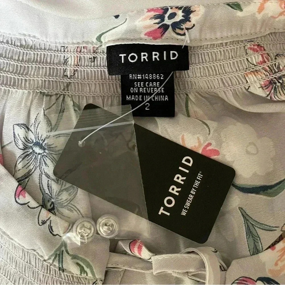 Torrid Floral Peasant Boho Semi Sheer Balloon Sleeve Gray Flowy Top Women 2X NWT - Picture 7 of 8